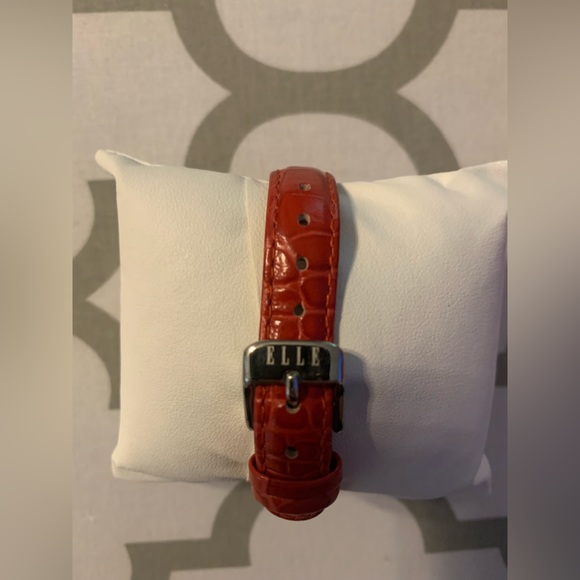 Elle red and silver watch see pics for full descriptions! Classy and elegant! - Picture 9 of 15